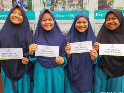 THR Yatim Dhuafa 11